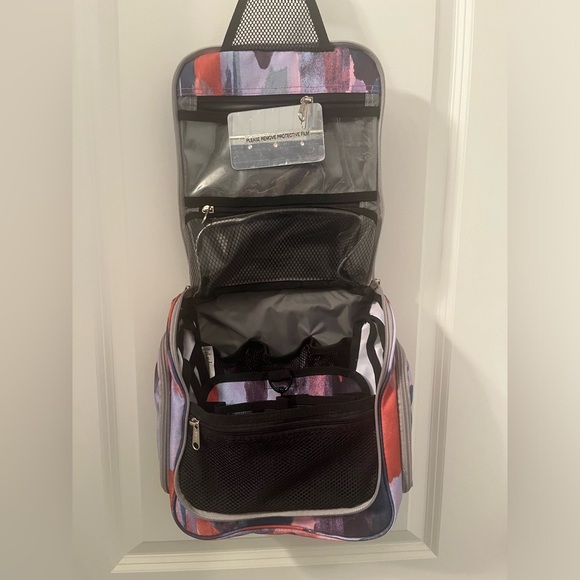 Brand New LL Bean Hanging Toiletry Bag Organizer Size Medium Watercolor Pattern - Picture 3 of 6
